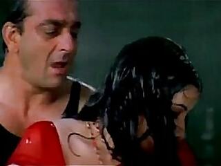 Manisha making love near Sanjay Dutt
